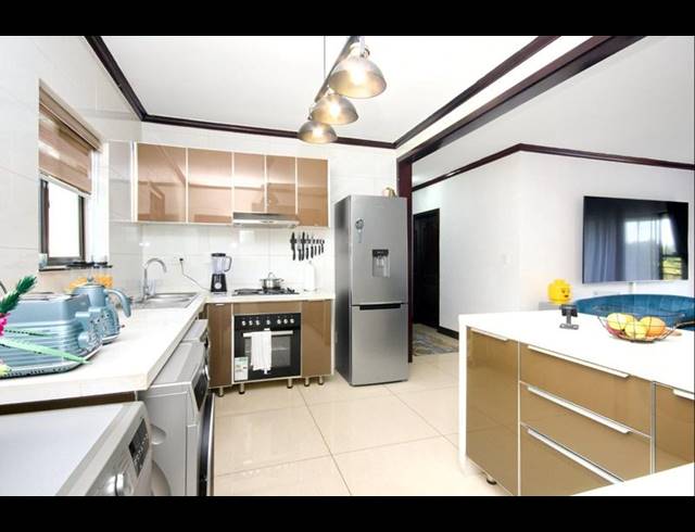 3 BEDROOM APARTMENT FOR SALE IN FOURWAYS